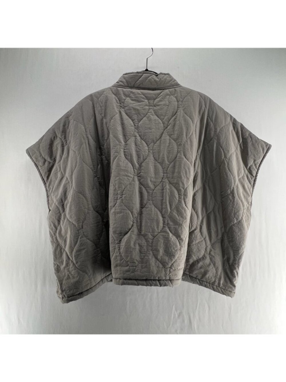World Market Quilted Fleece Cowl Neck Poncho Womens One Size Oversized Boxy Gray - Picture 3 of 13